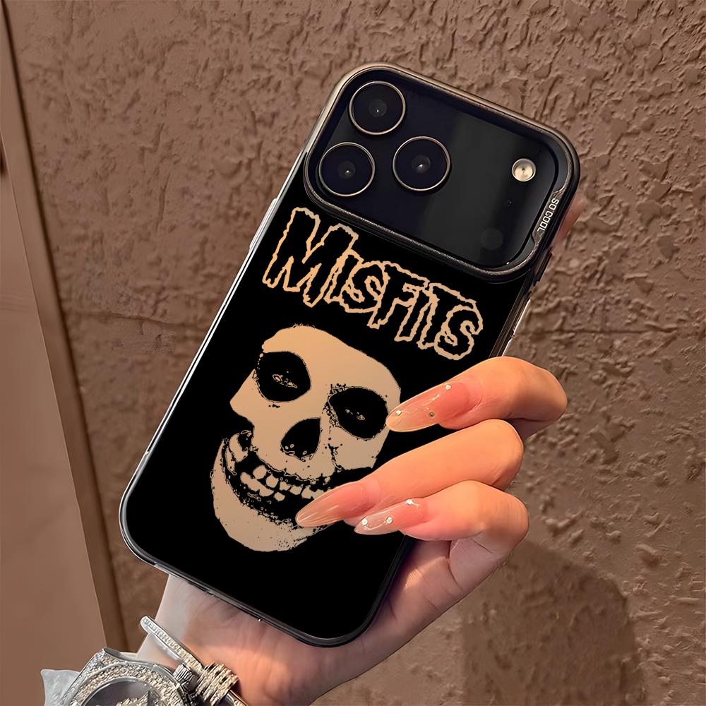 Custodia per telefono Misfits  - Apple Iphone 15 Pro Max recensione e prezzo